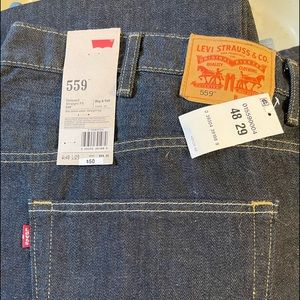 Mens Levis 559 Relaxed Straight Fit Jeans  W-48 L-29